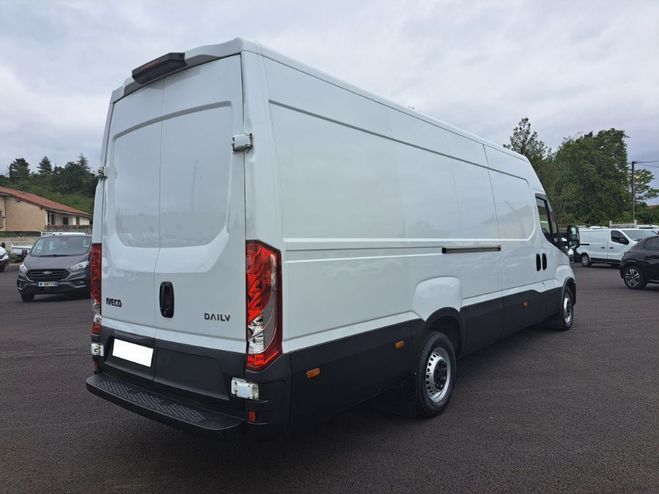 Iveco Daily FOURGON 35S16 L4 2L3 160CV Blanc de 2019