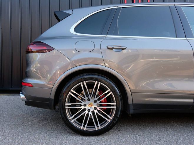 Porsche Cayenne 4.8 V8 520 ch Turbo Tiptronic A Gris de 2016
