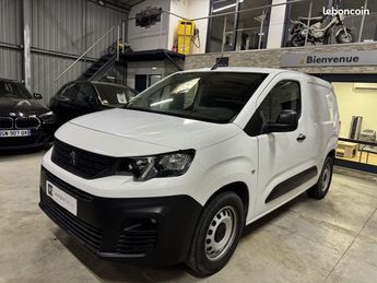  Voir détails -Peugeot Partner L1H1 BlueHDi 100CH Pro 3 Places Attelage à Aubagne (13)