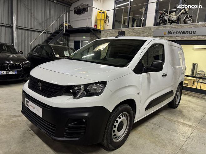 Peugeot Partner L1H1 BlueHDi 100CH Pro 3 Places Attelage Blanc de 2019