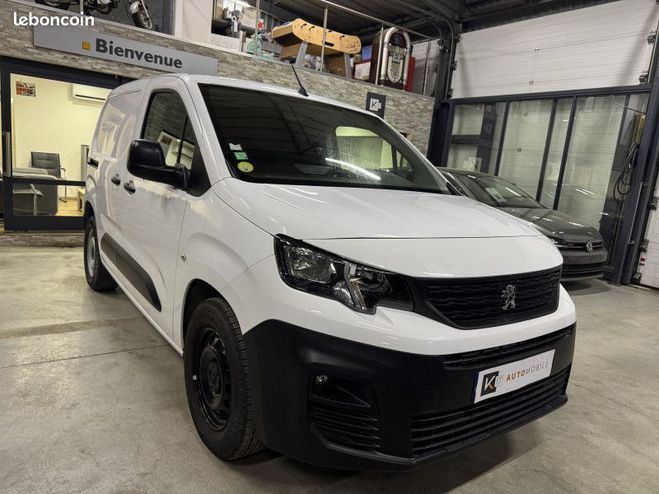 Peugeot Partner L1H1 BlueHDi 100CH Pro 3 Places Attelage Blanc de 2019