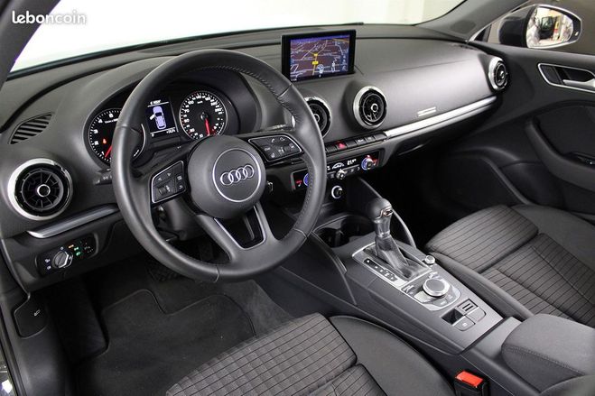 Audi A3 III (2) SPORTBACK 35 TFSI COD 150 S LINE Gris de 2019