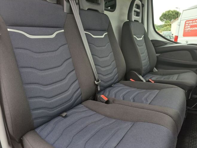 Iveco Daily FOURGON 35S16 L4 2L3 160CV Blanc de 2019