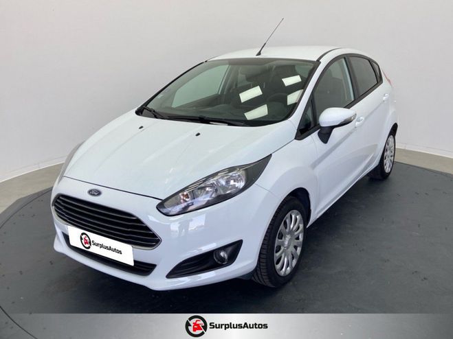 Ford Fiesta (6) 5P 1.0 EcoBoost 100ch S&S Titanium Blanc de 2015