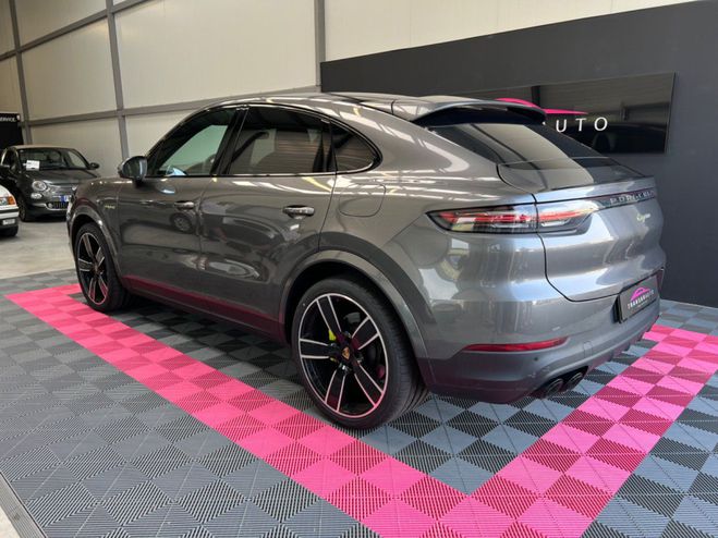 Porsche Cayenne COUPE E-Hybrid 3.0 V6 462 ch Tiptronic B Gris de 2021