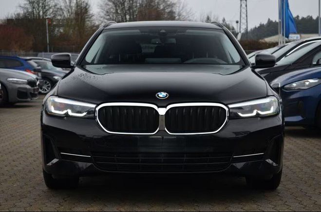 BMW Serie 5 Touring G31 LCI 530d TwinPower Turbo 286 Noir de 2021