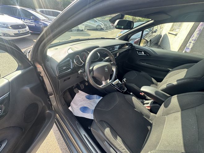 Citroen DS3 1.6 E-HDI90 (92) AIRDREAM SO CHIC 5CV GRIS F de 2012