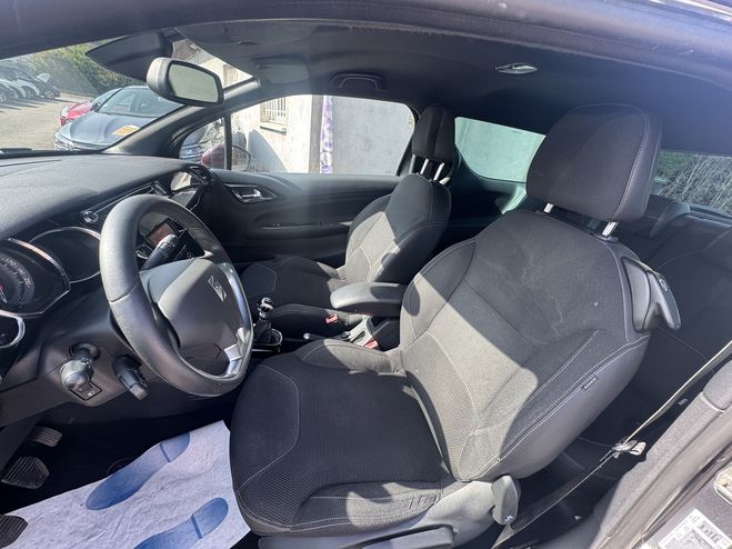 Citroen DS3 1.6 E-HDI90 (92) AIRDREAM SO CHIC 5CV GRIS F de 2012
