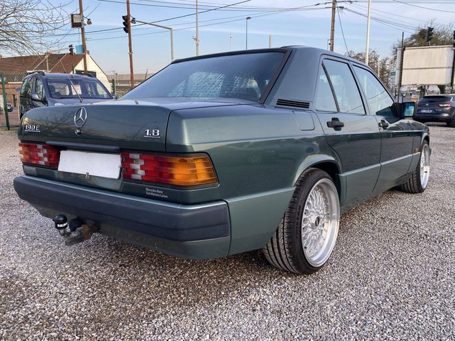 Mercedes Classe E 190 VERT de 1992
