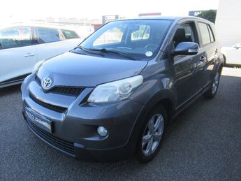  Voir détails -Toyota Urban Cruiser 90 D-4D AWD en l etat à Aubire (63)
