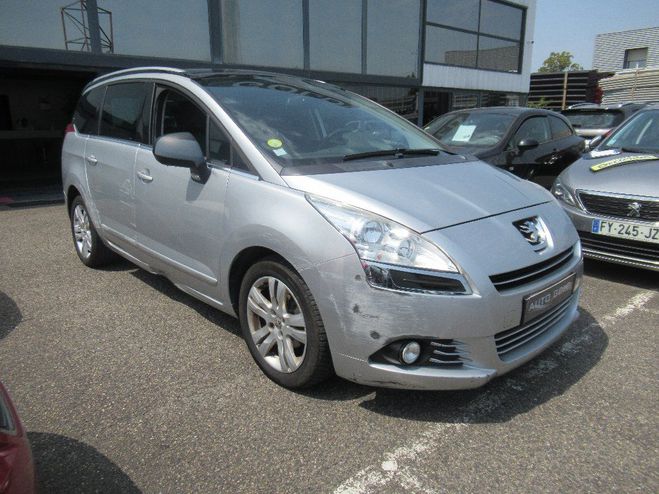 Peugeot 5008 1.6 e-HDi 112ch FAP BMP6 BLUE LION Allur Gris Clair de 2011