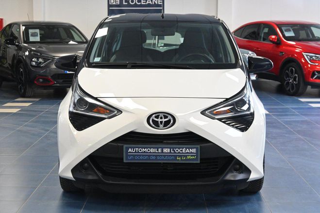 Toyota Aygo MC18 1.0 VVT-i x-shift x-play x-app Blanc de 2021