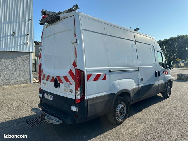 Iveco Daily 12990 ht l2h2 35s14 BVA  de 2019