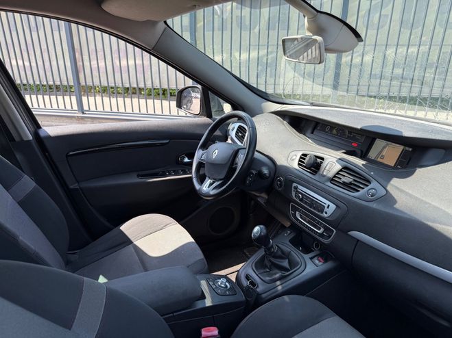 Renault Grand Scenic III 1.5 DCI 110CH ENERGY ZEN ECO 7 PLAC Gris C de 2014