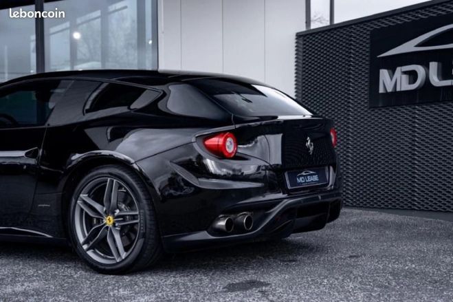 Ferrari FF V12 6.0 660ch Noir de 2012