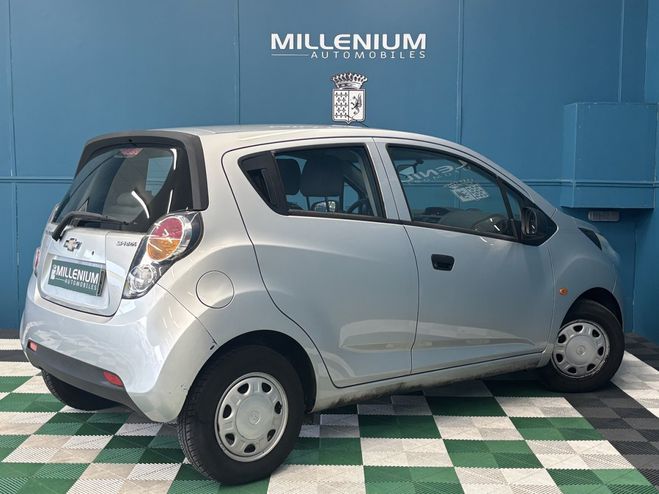 Chevrolet Spark 1.0 16V LS 5P Gris C de 2011