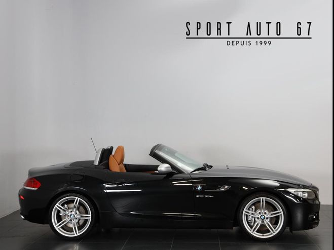 BMW Z4 35 IS 340 CH 6 cylindres 3.0L bi turbo Noir Saphir de 2011