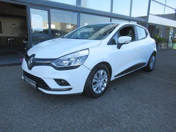  Voir détails -Renault Clio IV SOCIETE DCI 90 ENERGY ECO2 AIR MEDIAN à Aubire (63)