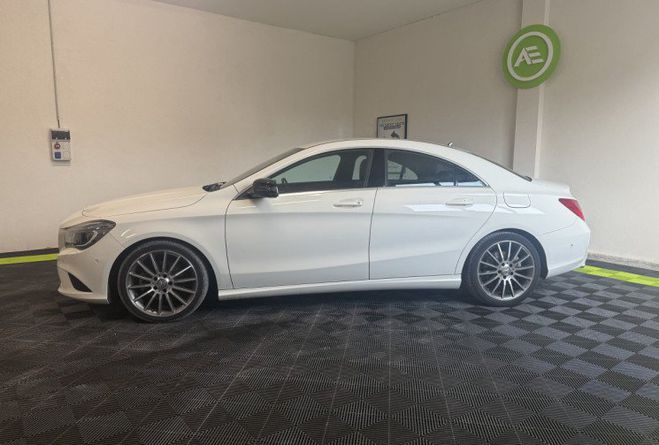 Mercedes Classe CLA I (C117) 180 CDI Fascination   Jantes AM BLANC de 2015