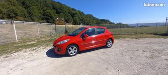  Voir détails -Peugeot 207 92 CV 1ere MAIN (belbex auto A YOLET) à Yolet (15)