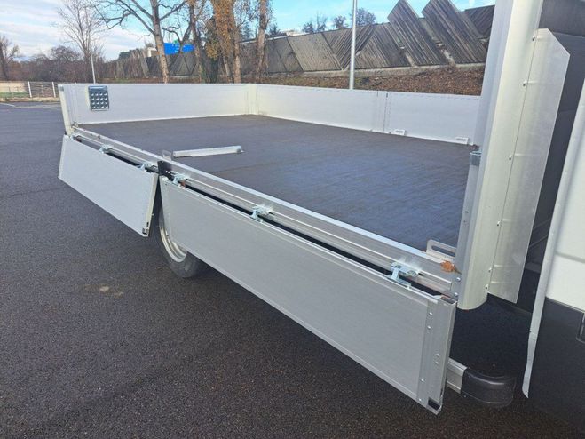 Iveco Daily PLATEAU 35C16 160CV 3L PLANCHER BOIS 4M Blanc de 2024