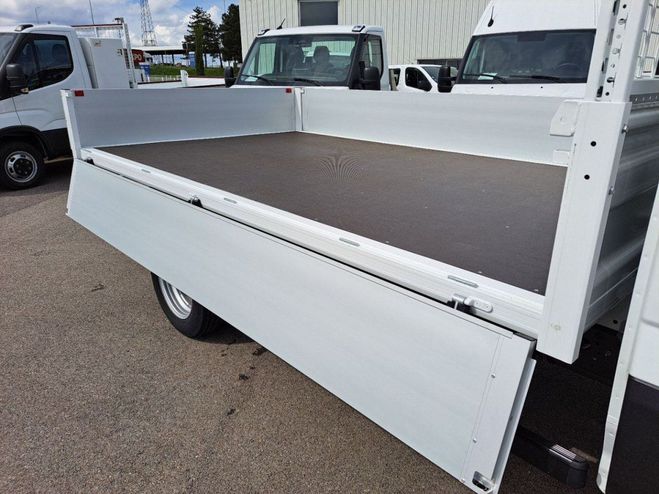 Iveco Daily PLATEAU 35C14 A8 140CV 2L3 PLANCHER BOIS Blanc de 2024