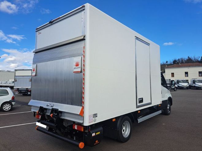 Iveco Daily CAISSE 35C16 160CV 3L HAYON SOLIGHT 20M3 Blanc de 2024