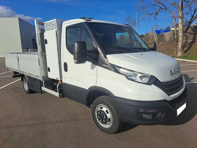Iveco Daily PLATEAU 35C18 180CV 3L ALUMINIUM 3M80 CO Blanc de 2024