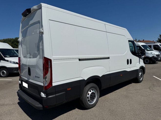 Iveco Daily FOURGON 35S18 180CV 3L L3H2 12M3 Blanc de 2025