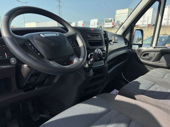 Iveco Daily FRIGORIFIQUE 35C15 150CV 3L CAISSE HAYON Blanc de 2017