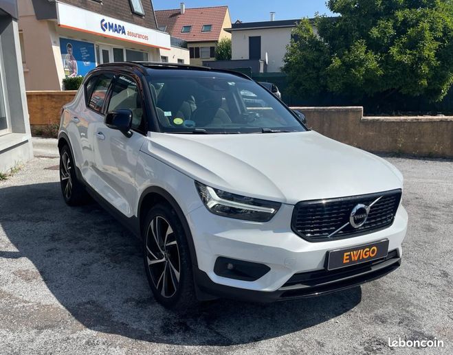 Volvo XC40 2.0 D4 190 CH R DISIGN AWD GEARTRONIC 8 Blanc de 2018