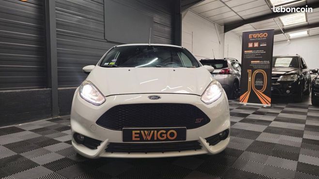 Ford Fiesta 1.6 ECOBOOST 180 ST DISTRIBUTION NEUVE Blanc de 2014