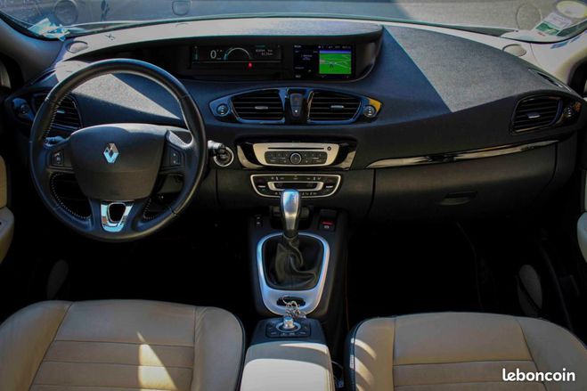 Renault Scenic 1.5 DCI 110 ch BOSE EDC BVA TOIT OUVRANT Gris de 2016