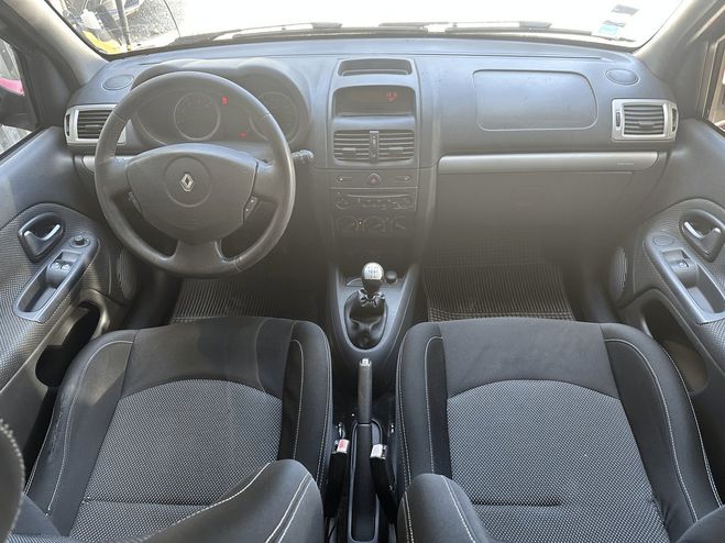 Renault Clio II Campus 1.2 i 75cv 2me main Rouge de 2009