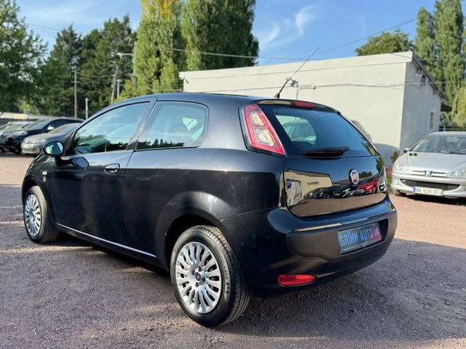 Fiat Punto 1.3 multijet 75ch Cult II Noir de 2010
