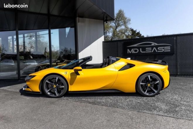 Ferrari SF90 Stradale SPIDER 4.0 V8 780 ch PHEV ASSETTO FIORAN Jaune de 2022
