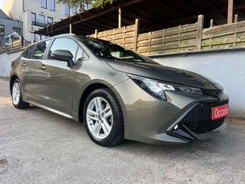  Voir détails -Toyota Corolla SW Hybrid 1.8 Premium & Business GPF e-C à Wemmel (17)
