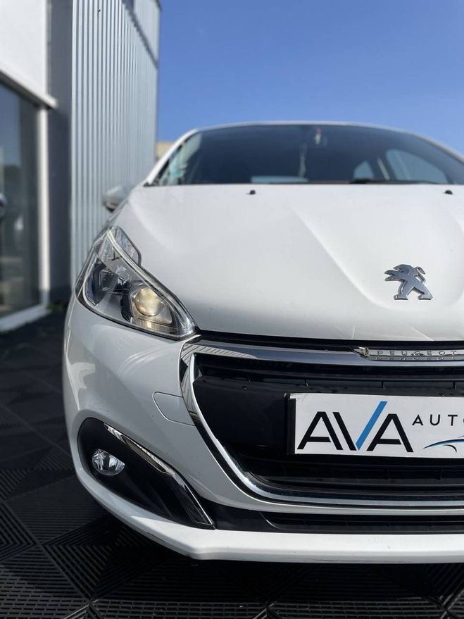 Peugeot 208 1.5 BlueHDi 100ch E6.c Active BVM5 86g 5 BLANC de 2020