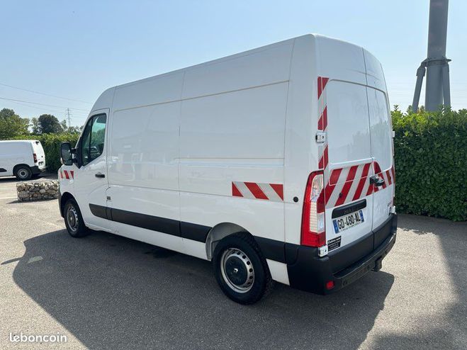 Renault Master 15990 ht fourgon l2h2 2.3 dci 135cv  de 2021