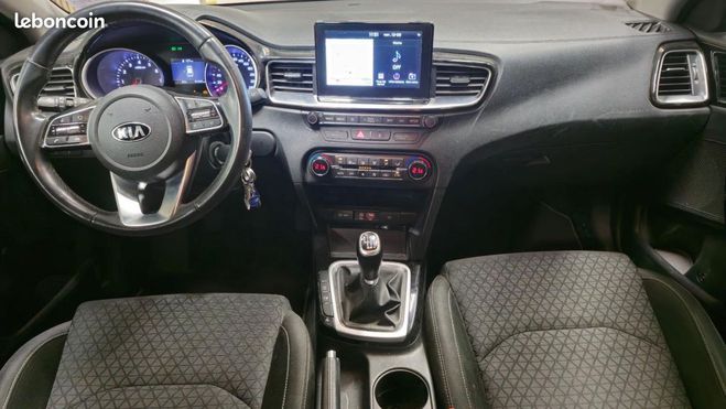 Kia Ceed d Ceed 1.0 T-GDI 120 ACTIVE Bleu de 2019