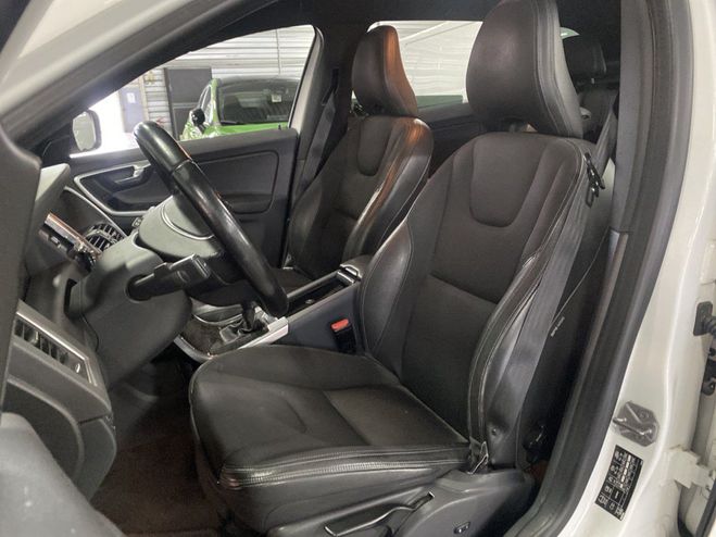 Volvo XC60 D3 150CH INITIATE EDITION Blanc de 2016