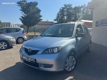  Voir détails -Mazda 2 1.4 MZ-CD 68ch Harmonie Clim à Varces-Allires-et-Risset (38)