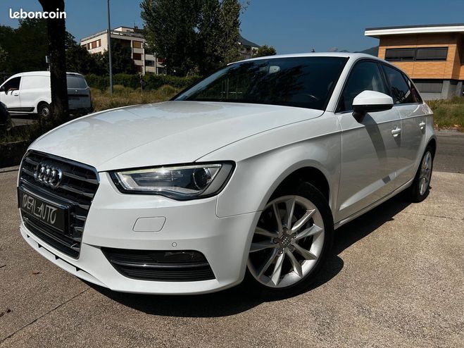 Audi A3 Sportback iii 1.4 tfsi cod 140 ambition  Blanc de 2013