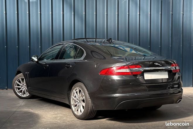 Jaguar XF 2.2 Diesel 163 ch Garantie 12 mois Toit  Gris de 2013