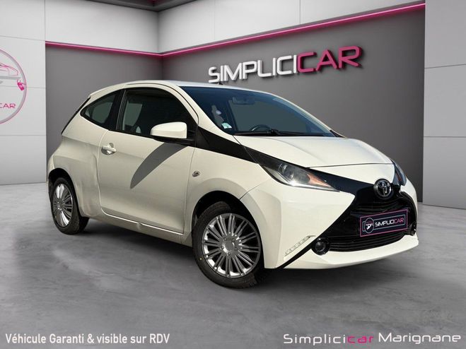 Toyota Aygo 1.0 VVT-i CLIMATISATION/REGULATEUR/BLUET Blanc de 2015