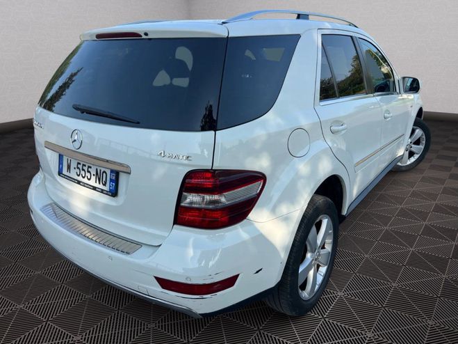 Mercedes Classe ML 300 CDI BlueEfficiency 4Matic (164.121)  Blanc de 2010