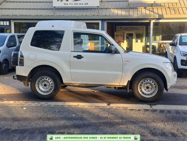 Mitsubishi Pajero 3.2 DID INVITE 200CH BV5 Blanc de 2012