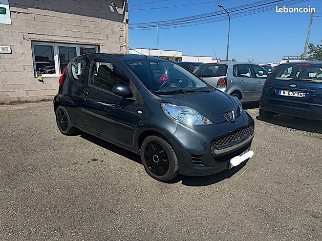 Peugeot 107 1.0 12V TRENDY EURO5 3P Noir de 2011