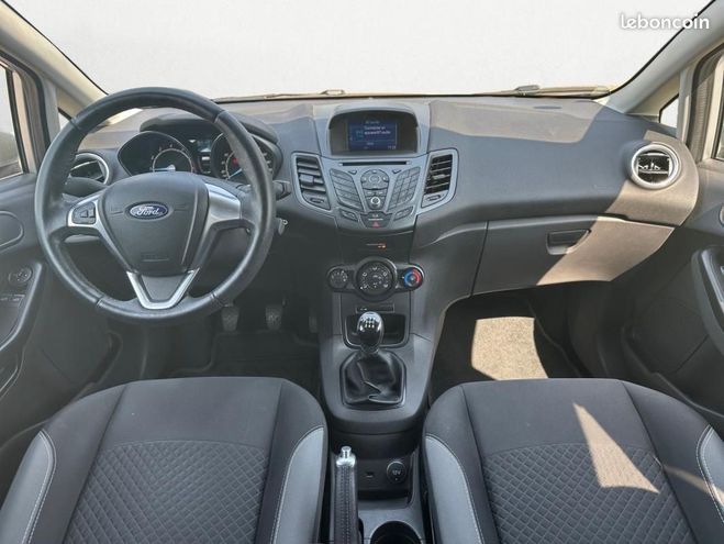 Ford Fiesta 1.0 SCTI 100CH BUSINESS Gris de 2017