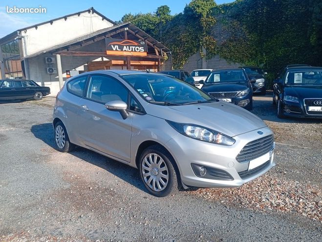 Ford Fiesta 1.25 60ch Anne 2015 Crit'air 1 Gris de 2015